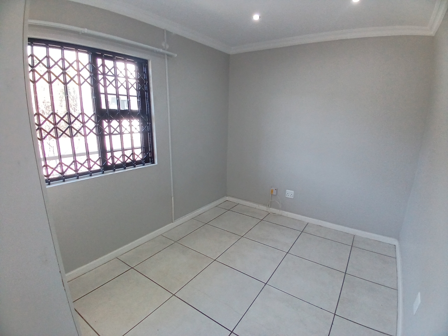To Let 2 Bedroom Property for Rent in Walmer Eastern Cape